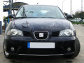 Baguette chrom&eacute;e de contour de calandre pour Seat Ibiza 01-08