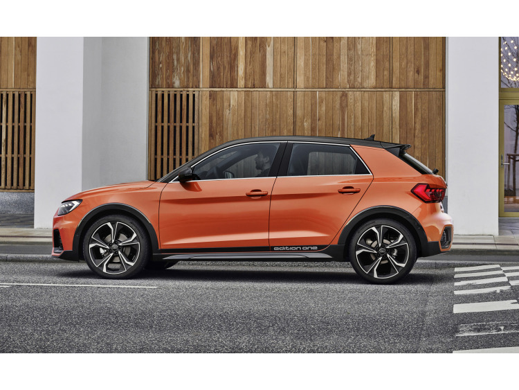 Baguette chrom&eacute;e de contour des vitres lat&eacute;rales compatible avec Audi A1 18-26 Sportback