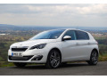 Baguette de calandre inf&eacute;rieure chrom&eacute;e compatible avec Peugeot 308 II 13-21 & Peugeot 308 II SW 14-21