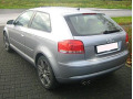 Baguette de coffre chrom&eacute;e compatible avec Audi A3 s&eacute;rie 2 03-08 & Audi A3 s&eacute;rie 2 phase 2 08-12