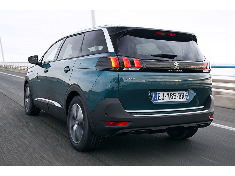 Baguette de coffre chrom&eacute;e compatible avec Peugeot 5008 II 17-24
