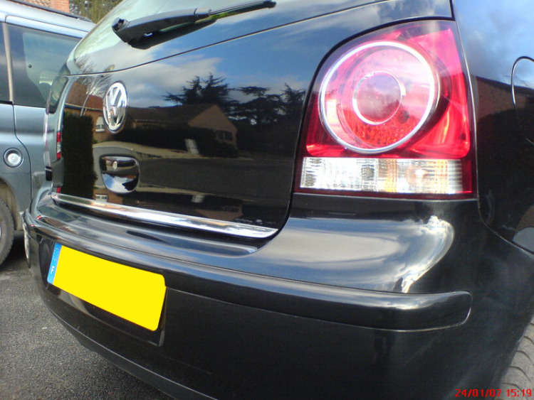 Baguette de coffre chrom&eacute;e compatible avec VW Polo 1 VW Polo 2 VW Polo 3 VW Polo 4 VW Polo 5 VW Polo 6