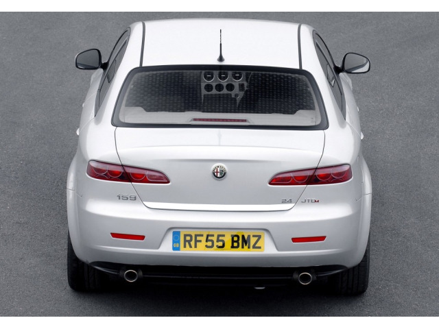 Baguette de coffre chromée pour Alfa Romeo 159