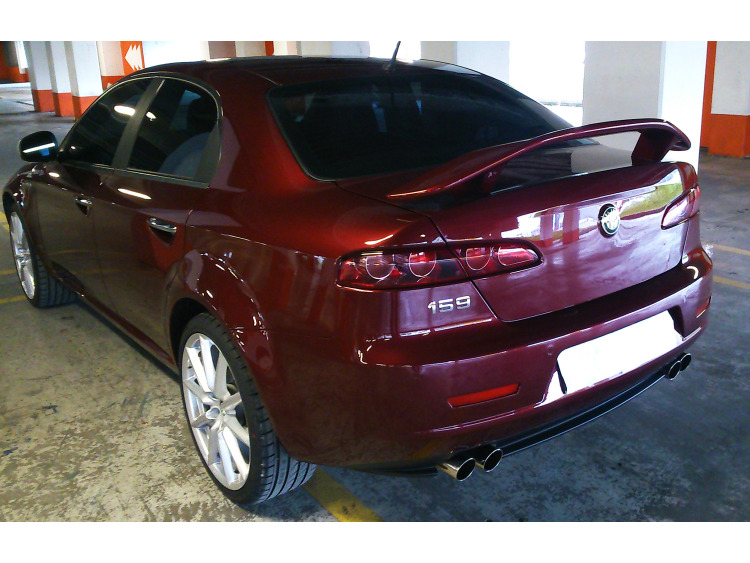 Becquet / aileron compatible avec Alfa Romeo 159 v2 appr&ecirc;t&eacute;