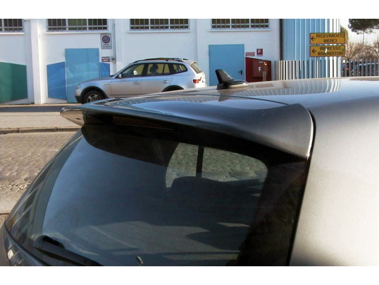 Becquet / aileron compatible avec VW Golf 6 appr&ecirc;t&eacute;