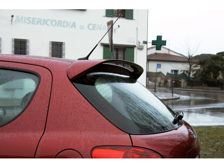 Becquet / aileron pour Peugeot 207 appr&ecirc;t&eacute;